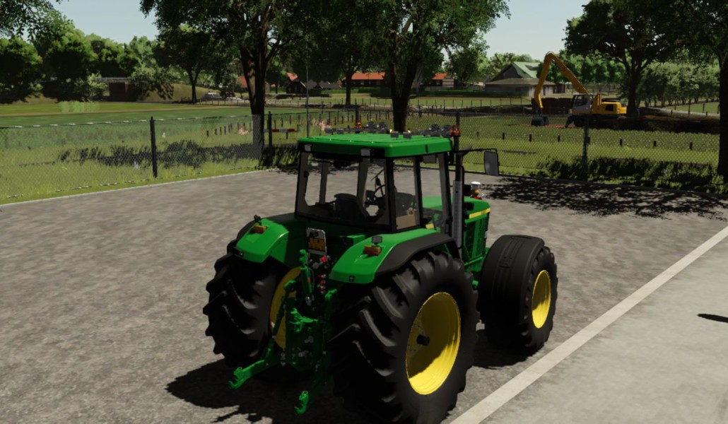 John Deere 7010 - Thumbnail 1