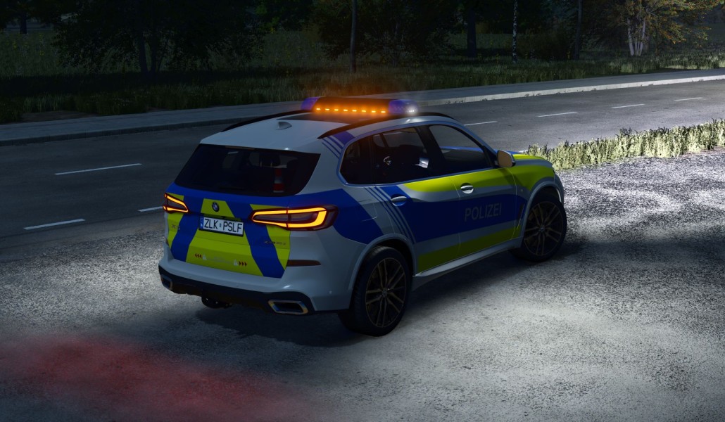 BMW X5M - Thumbnail 1