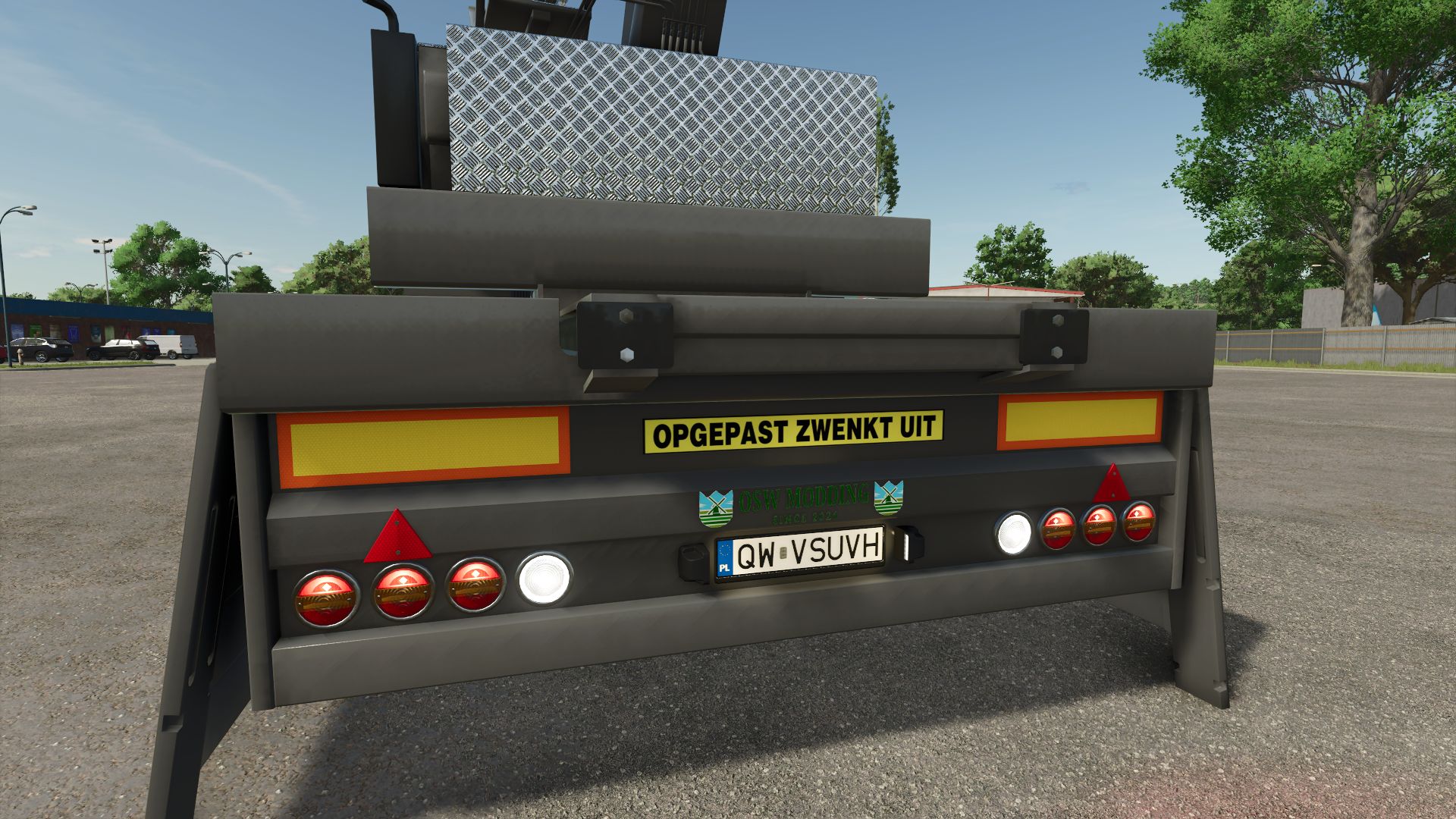Stenen Trailer with Crane - Thumbnail 1