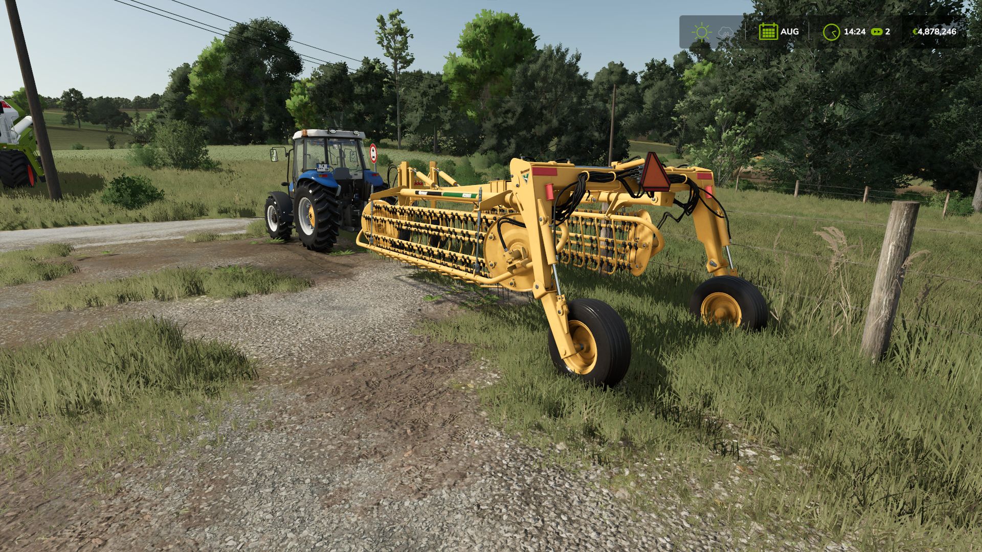 Vermeer R2800 Windrower - Thumbnail 1