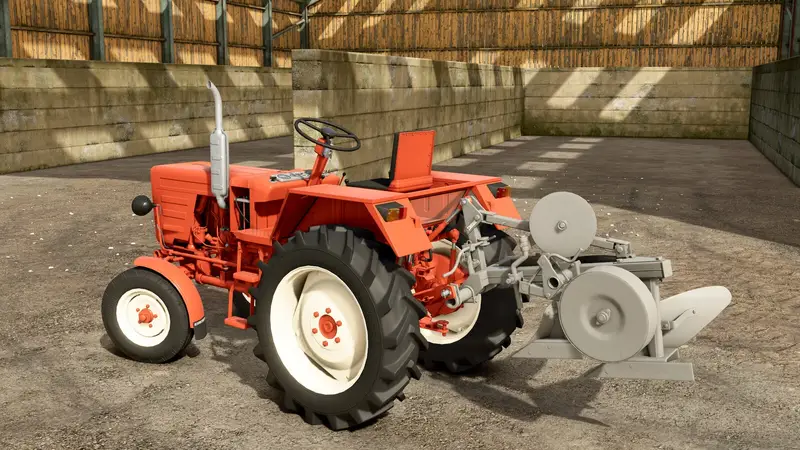 T-25 Tractor - Thumbnail 1