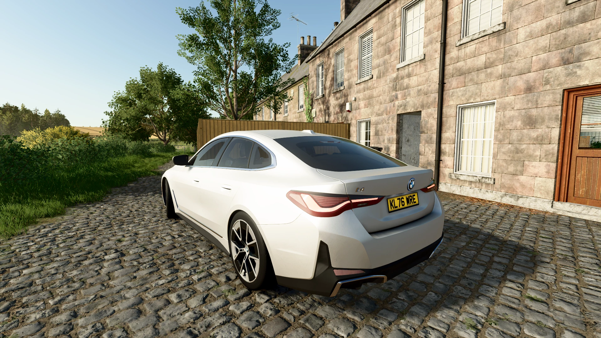 BMW I4 eDrive40 - Thumbnail 1