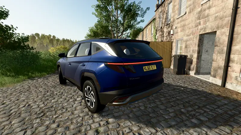 Hyundai Tucson Hybrid - Thumbnail 1