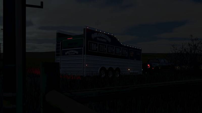 Bloomer 5-Pferde Bumper Pull Anhänger - Thumbnail 1